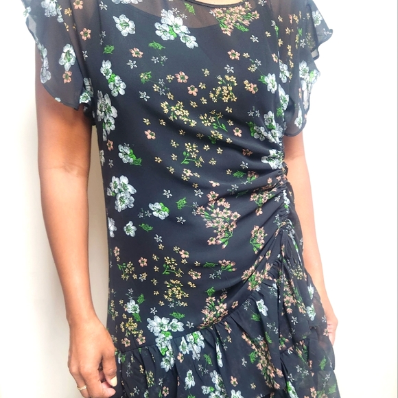 Floral sheer dress with layers & side ruching - Picture 10 of 11